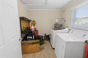 606 Holt Cir, Winter Haven, FL 33880 - Photo 16