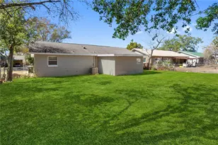 606 Holt Cir, Winter Haven, FL 33880 - Photo 6