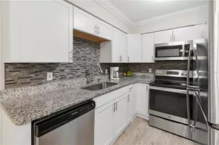 606 Holt Cir, Winter Haven, FL 33880 - Photo 14