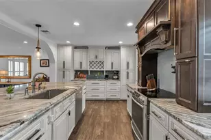 4623 Kings Point Ct, Lakeland, FL 33813 - Photo 32