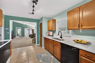 570 Eagle Run, Lakeland, FL 33809 - Photo 12