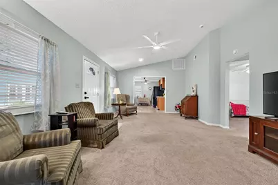 570 Eagle Run, Lakeland, FL 33809 - Photo 4