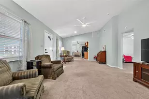 570 Eagle Run, Lakeland, FL 33809 - Photo 4