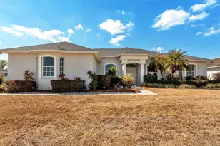 2246 Colony Club Dr, Lakeland, FL 33813 - Photo 1