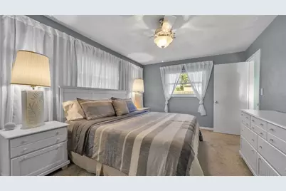 2033 58th Lane N, Clearwater, FL 33760 - Photo 32