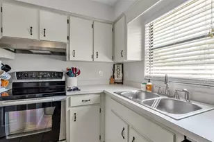 248 Marble Ln, Lakeland, FL 33809 - Photo 12