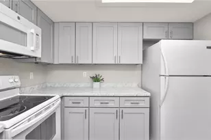 1880 N Crystal Lake Dr, Lakeland, FL 33801 - Photo 12