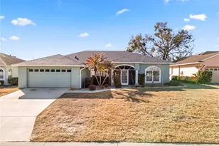 2258 Colony Club Dr, Lakeland, FL 33813 - Photo 2