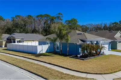 5132 Quadrangle Court, Wesley Chapel, FL 33544 - Photo 6