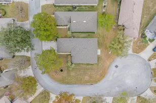 654 Lake Clark Pl, Lakeland, FL 33813 - Photo 32