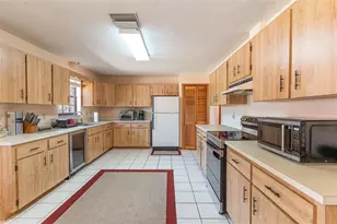 3117 Glacier Ave, Avon Park, FL 33825 - Photo 2