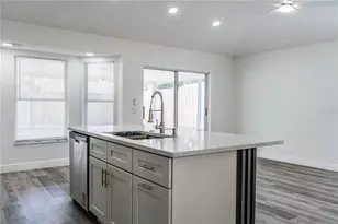 413 Vineyard Dr, Lakeland, FL 33809 - Photo 12