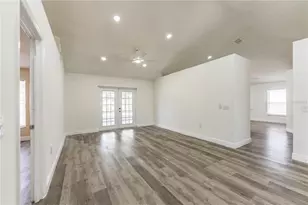 413 Vineyard Dr, Lakeland, FL 33809 - Photo 4