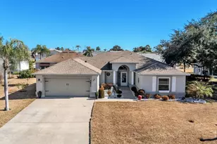 5823 Cockatiel Ct, Lakeland, FL 33809 - Photo 2