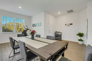 6260 Dolostone Dr, Lakeland, FL 33811 - Photo 4