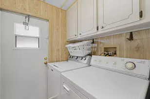 1679 Foxway Dr, Lakeland, FL 33810 - Photo 18