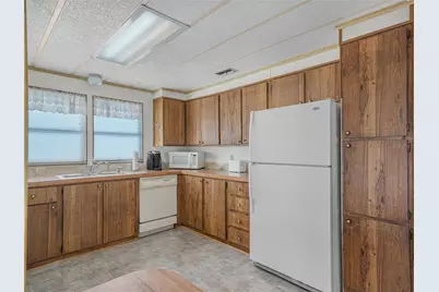 1679 Foxway Drive, Lakeland, FL 33810 - Photo 8