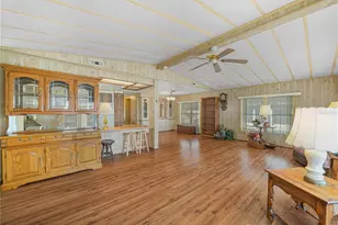 1679 Foxway Dr, Lakeland, FL 33810 - Photo 4