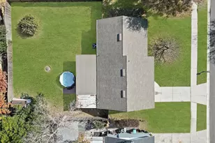 223 S Shore Dr, Eagle Lake, FL 33839 - Photo 32