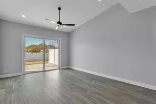 1170 Windjammer Dr, Lakeland, FL 33803 - Photo 20