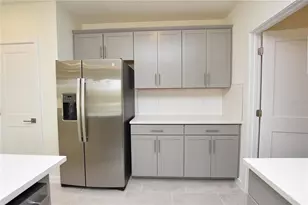 3183 Cup Dr, Lakeland, FL 33803 - Photo 8