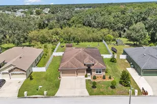 2932 Blackwater Oaks Dr, Mulberry, FL 33860 - Photo 2