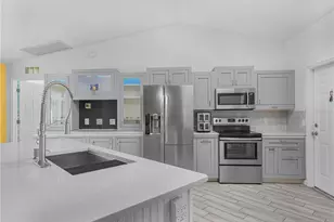 8926 Cypresswood Dr, Lake Wales, FL 33898 - Photo 10