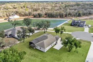 6482 English Creek Dr, Lakeland, FL 33811 - Photo 10