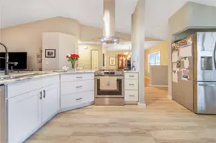 194 S Lake Mariam Dr, Winter Haven, FL 33884 - Photo 10