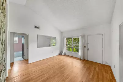 1548 Foxridge Run SW, Winter Haven, FL 33880 - Photo 2