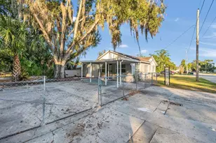 1201 5th St NE, Winter Haven, FL 33881 - Photo 6