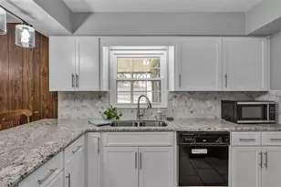 6531 Newman Cir E, Lakeland, FL 33811 - Photo 12