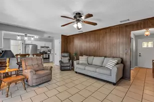 6531 Newman Cir E, Lakeland, FL 33811 - Photo 16