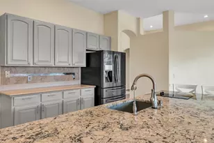 2664 Country Club Rd N, Winter Haven, FL 33881 - Photo 10