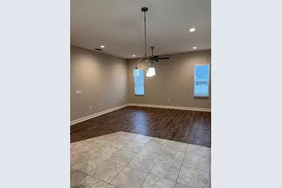 5810 Christiansen Court, Lakeland, FL 33812 - Photo 8