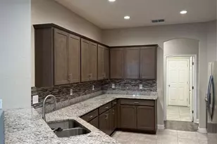 5810 Christiansen Ct, Lakeland, FL 33812 - Photo 14