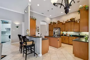 4006 Palma Ceia Cir, Winter Haven, FL 33884 - Photo 6