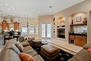 4006 Palma Ceia Cir, Winter Haven, FL 33884 - Photo 8