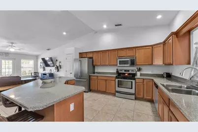 6146 Mission Drive, Lakeland, FL 33812 - Photo 14