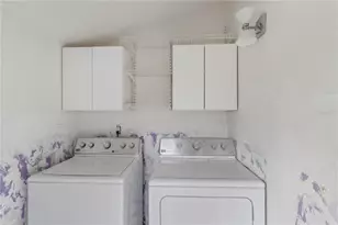 1836 N Crystal Lake Dr, Lakeland, FL 33801 - Photo 18