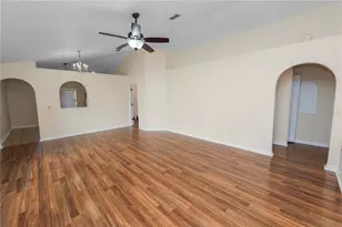 10534 Opus Dr, Riverview, FL 33579 - Photo 8
