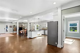 123 S Wiggins Rd, Plant City, FL 33566 - Photo 14