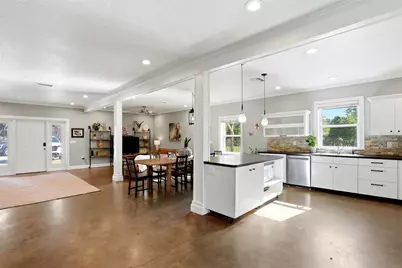 123 S Wiggins Road, Plant City, FL 33566 - Photo 10