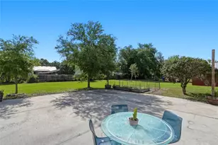 123 S Wiggins Rd, Plant City, FL 33566 - Photo 44
