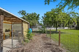 123 S Wiggins Rd, Plant City, FL 33566 - Photo 44