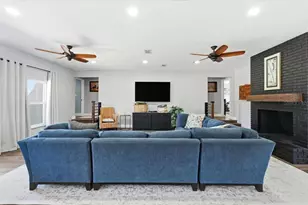 5225 Glenmore Dr, Lakeland, FL 33813 - Photo 6