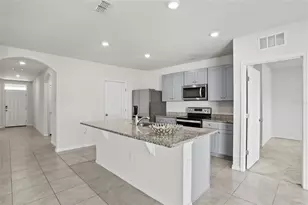 5619 Siltstone St, Lakeland, FL 33811 - Photo 4