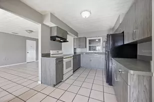 3947 Pipkin Creek Rd, Lakeland, FL 33811 - Photo 10