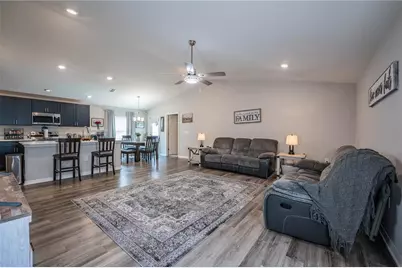 928 Aruba Avenue, Mulberry, FL 33860 - Photo 6