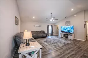 928 Aruba Ave, Mulberry, FL 33860 - Photo 8